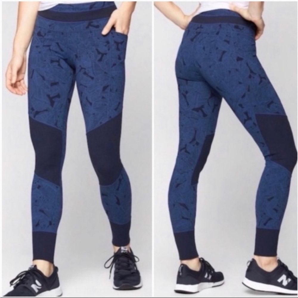 Athleta Tropical Excursion Blue Leaf Pattern High… - image 1